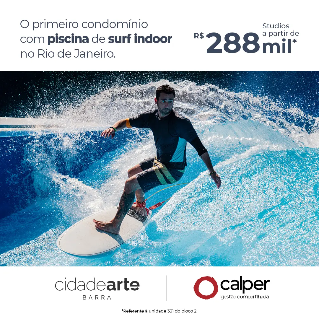 Surfista em piscina de ondas do Arte Wave