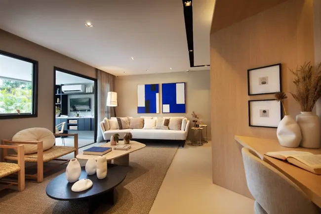 Sala de estar — Atmosfera Condominium Park · Decorado de 4 quartos