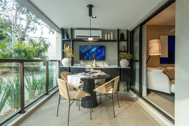Varanda decorada — Atmosfera Condominium Park · Decorado de 4 quartos