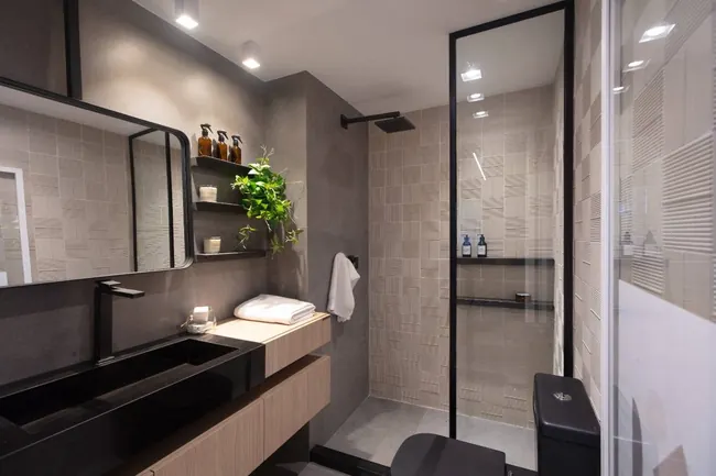 Banheiro decorado — Atmosfera Condominium Park · Decorado de 3 quartos