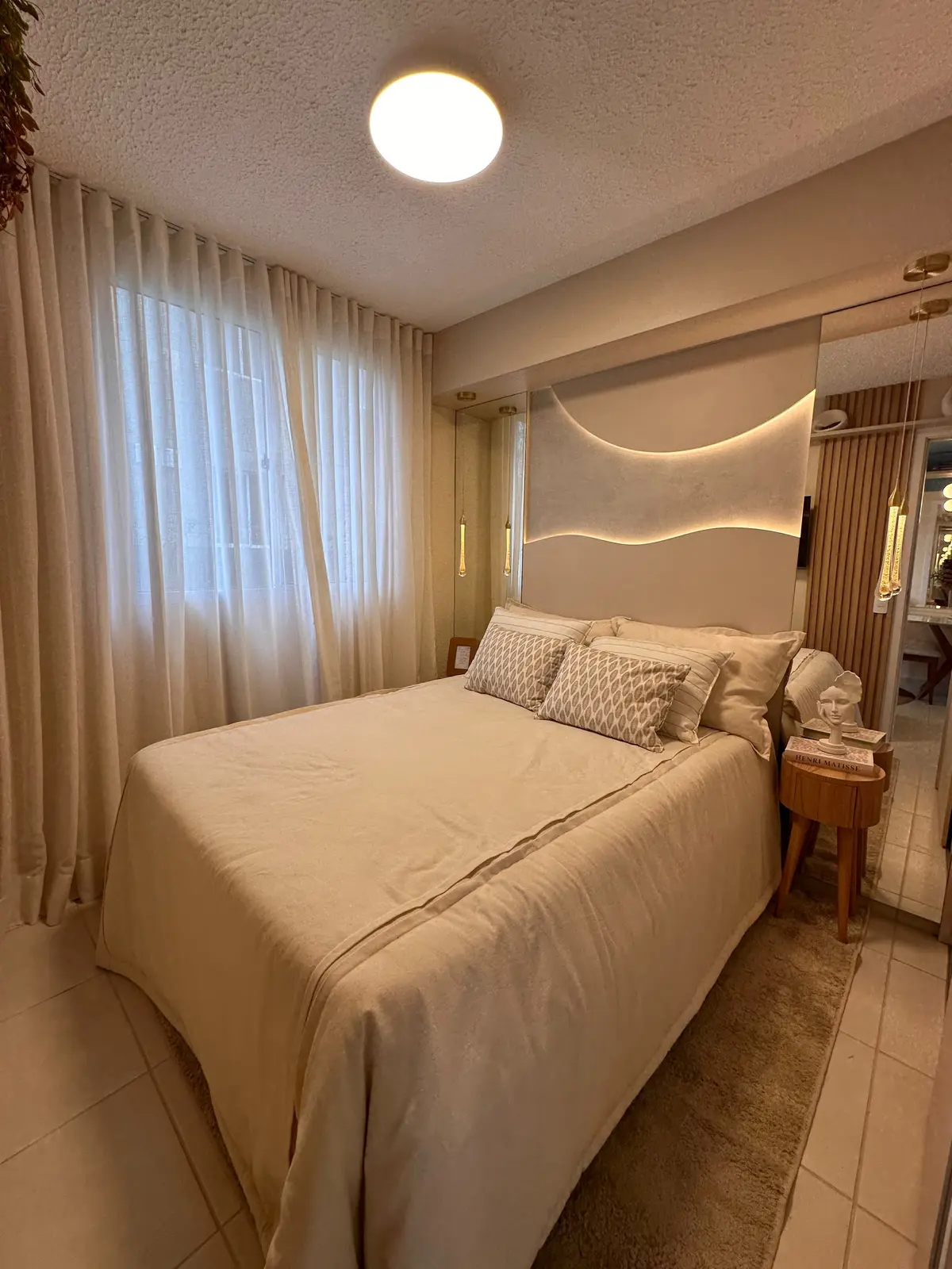 Quarto do apartamento decorado