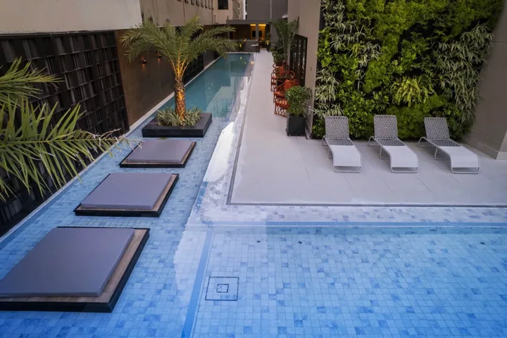 Easy Botafogo — Piscina