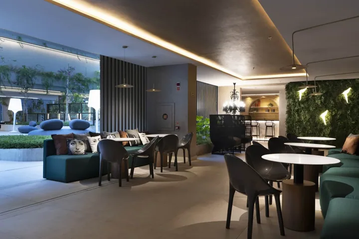 Iconyc by YOO — Pub