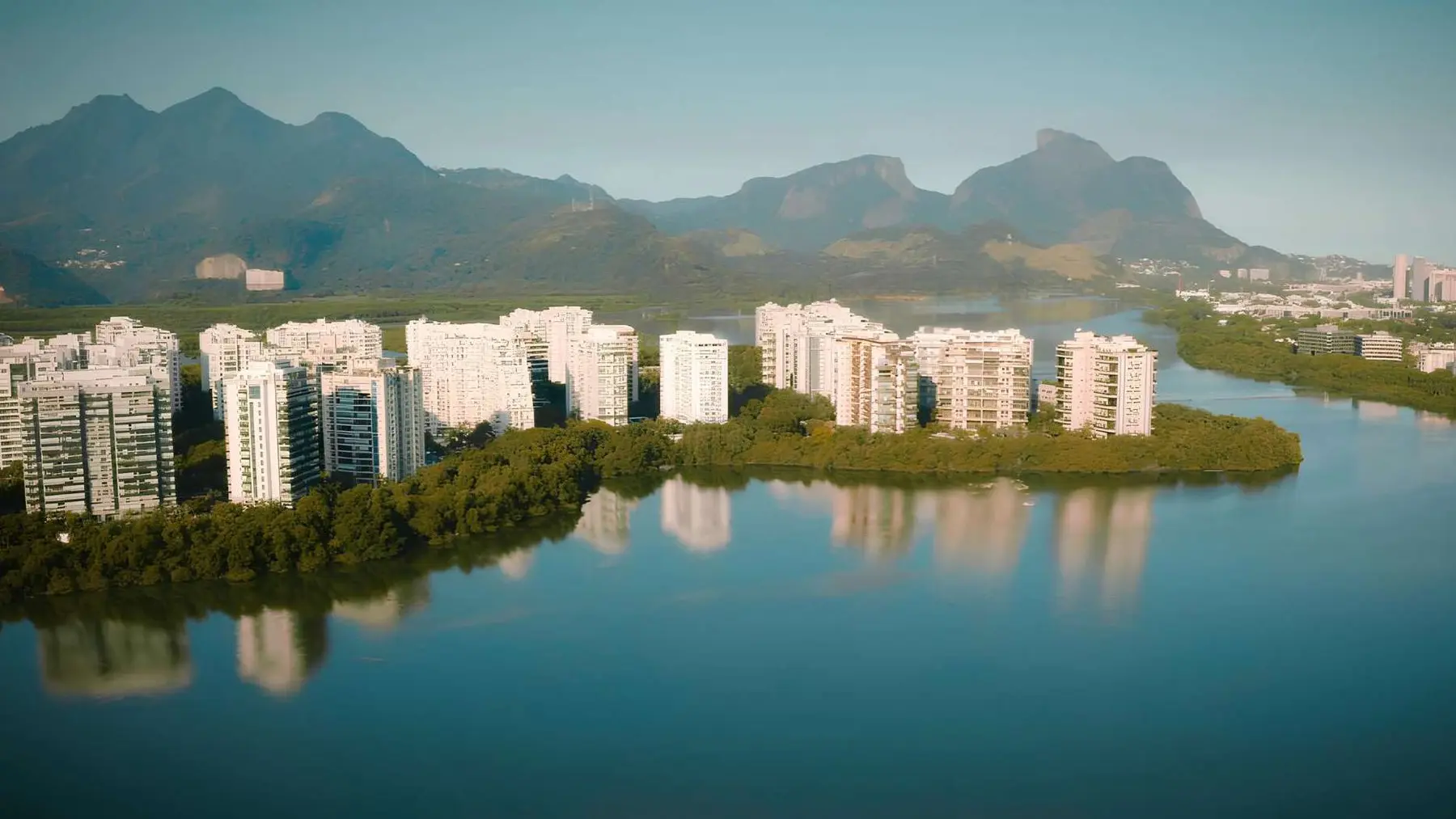 Localização e entorno do Insigna Península