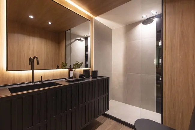 Ambiente do apartamento decorado de 4 quartos — La Isla Residence Club · Decorado de 4 quartos