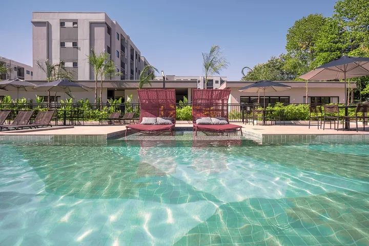 Living Parque Jasmim — Deck Molhado