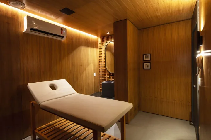 Oka Residence Lagoa — Sala de massagem